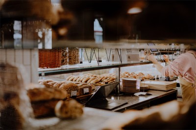 属鸡土命的人起啥店名个性 五行缺土店名要怎么取